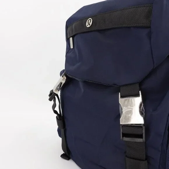 Lululemon Wunderlust Backpack 14L Navy Blue - www.disolcolor.com display picture 1
